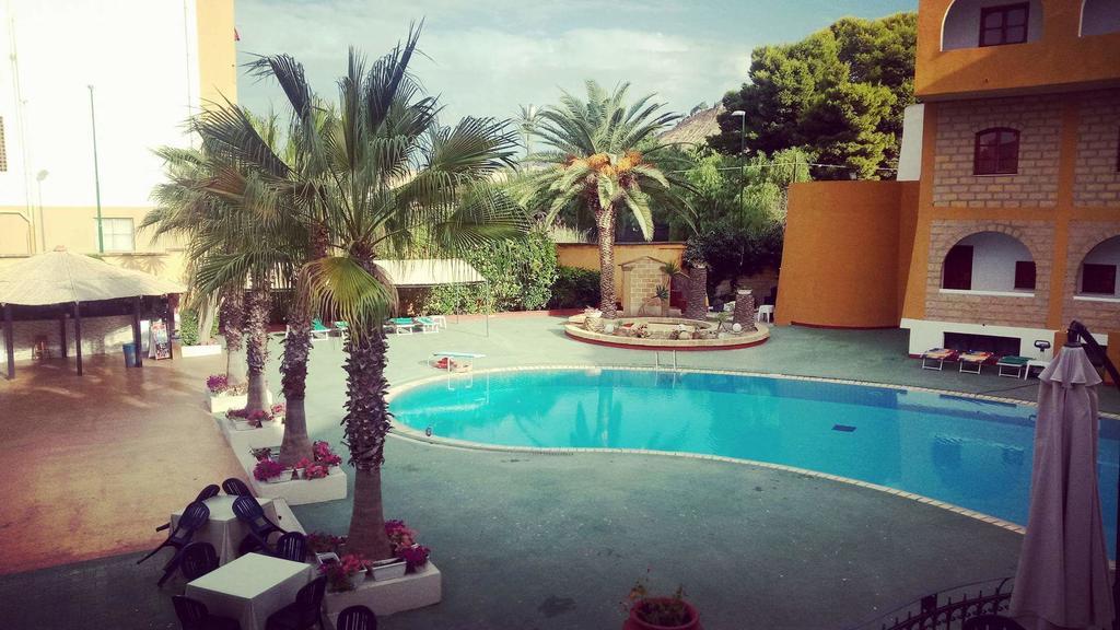 Hotel Akrabello Agrigento Buitenkant foto