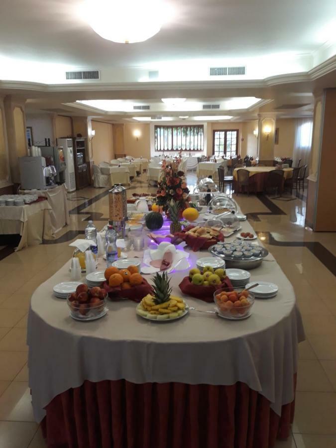 Hotel Akrabello Agrigento Buitenkant foto